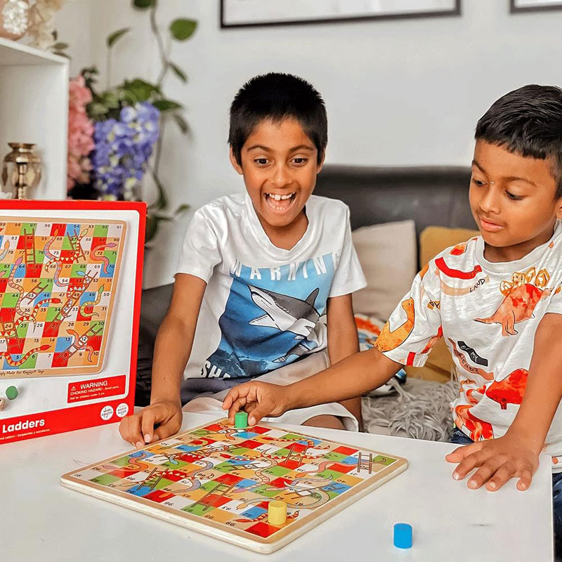 Spielspielzeug aus Holz